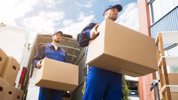 How Door-to-Door -shipping from dubai to saudi arabia